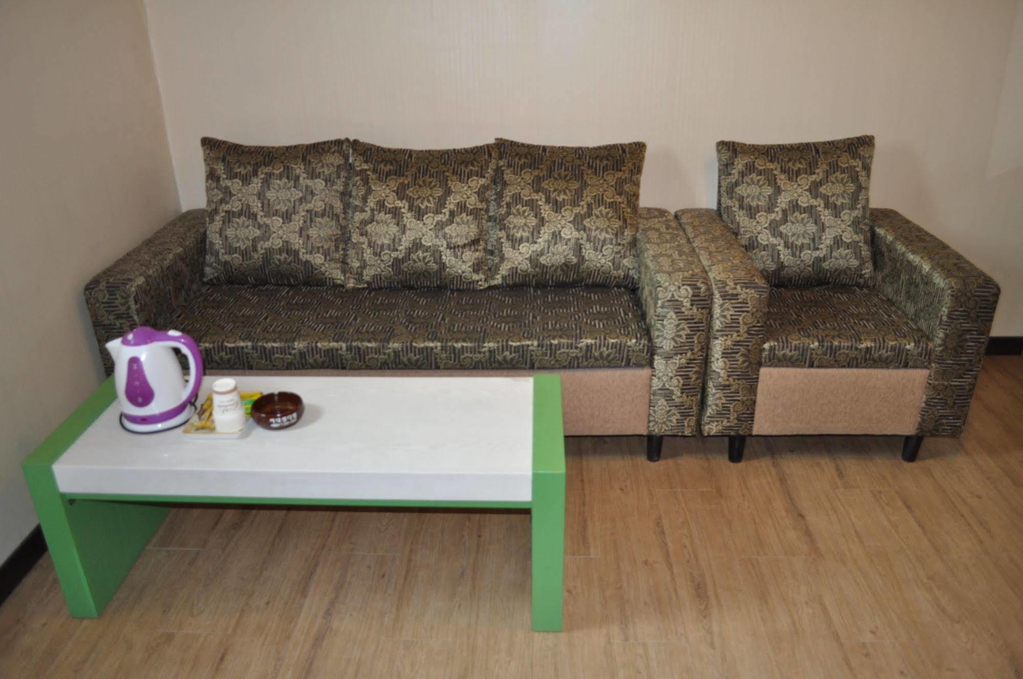 Goodstay Woosin Hotel Jeonju Ngoại thất bức ảnh