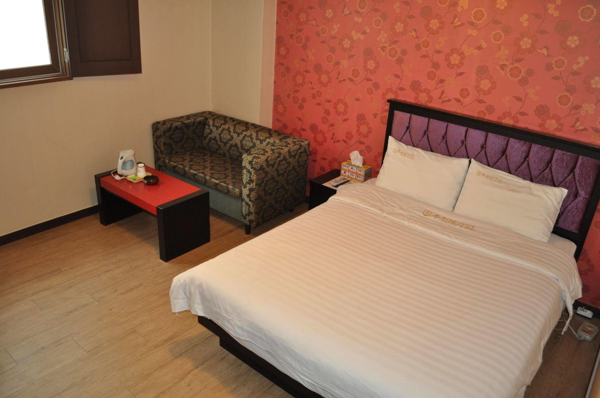 Goodstay Woosin Hotel Jeonju Ngoại thất bức ảnh