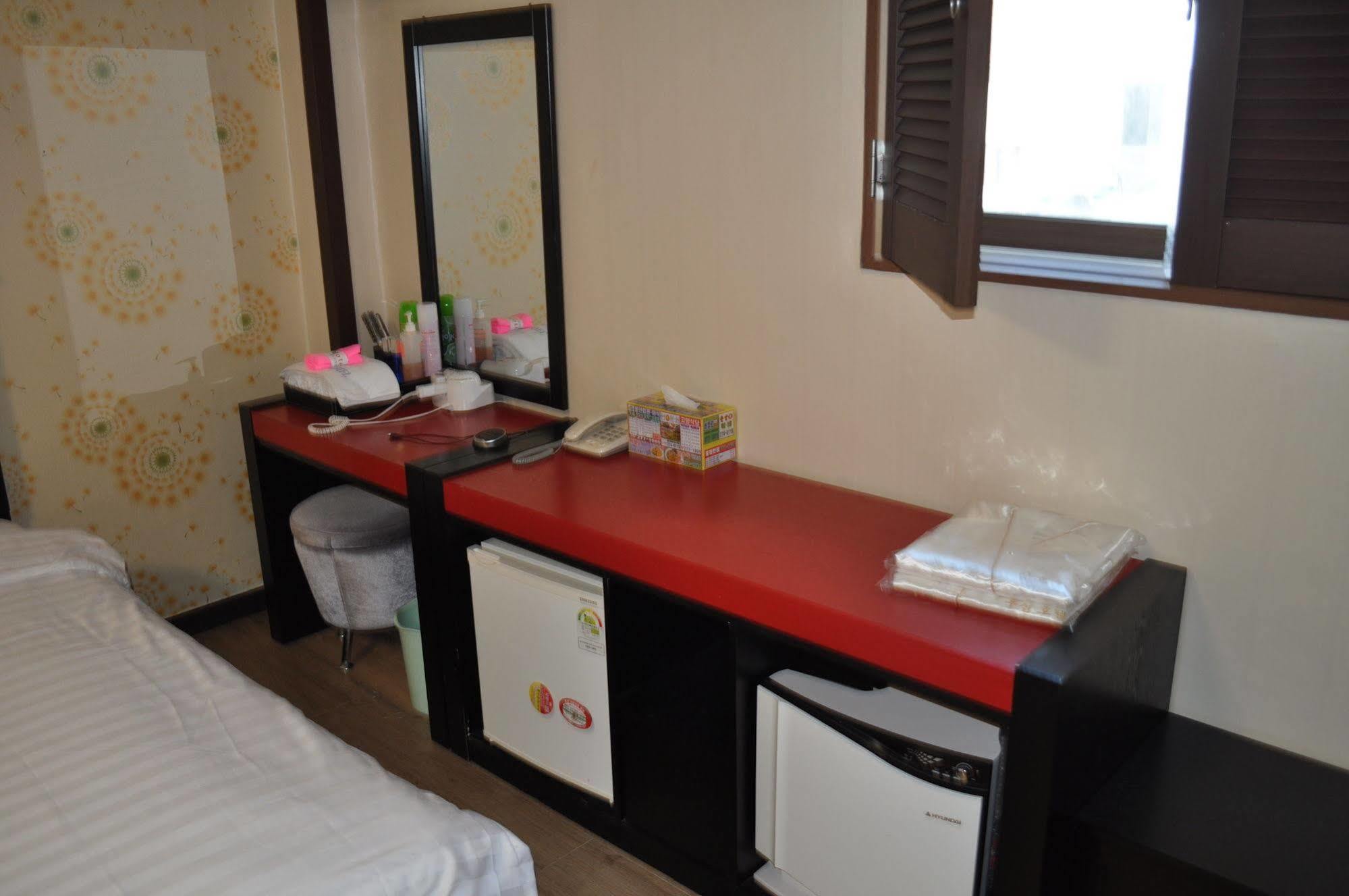 Goodstay Woosin Hotel Jeonju Ngoại thất bức ảnh